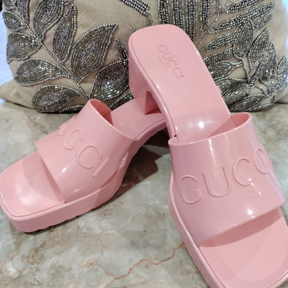 Gucci Rubber Slide Sandals